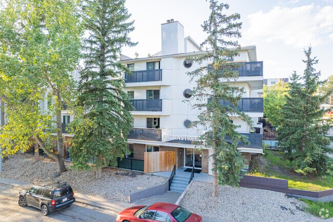 Building Photo - Bankview Place