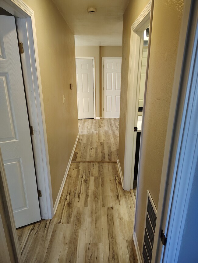 Photo - 1353 N 2nd St Unidad 4