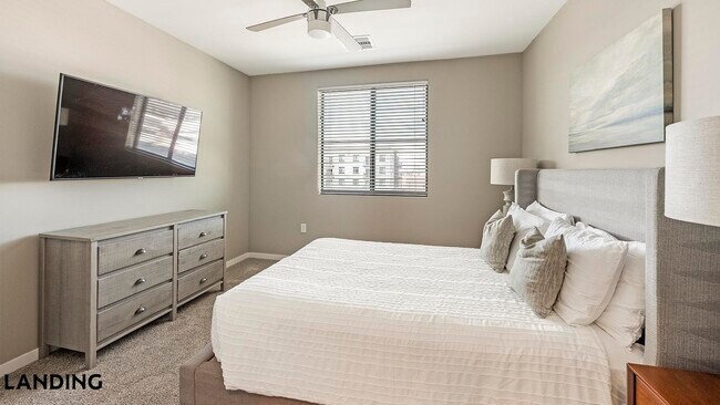 Photo - 402 W Lincoln St Unit 347