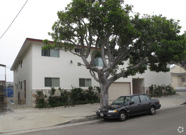 Building Photo - 2214 S. Leland St.