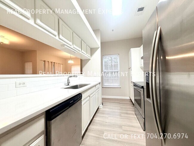 Photo - 2554 Carya Pond Ln