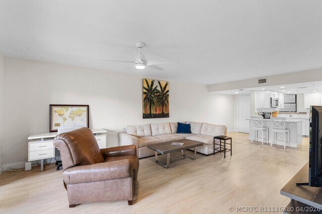 Photo - 700 Uno Lago Dr Unit 303