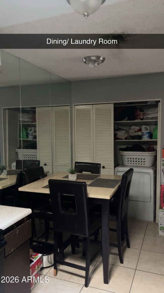 Photo - 9001 W Elm St