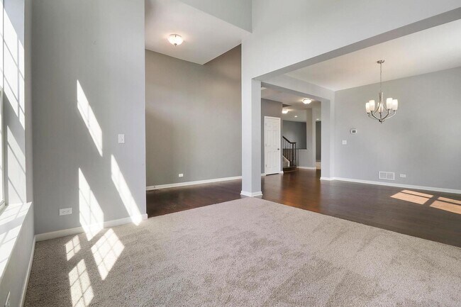 Photo - 643 Seneca St