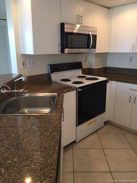 Photo - 2351 Douglas Rd Unit 909