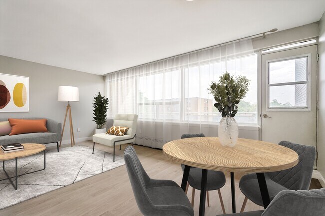 Photo - Greenview Suites