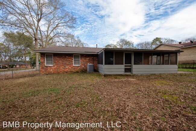Photo - 4 br, 2 bath House - 1249 Highpoint Road