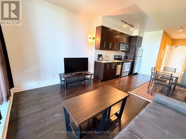 Photo - 2885 Bayview Ave Unit 715