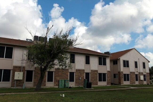 Building Photo - 1750 Treyway Ln Unit #1750