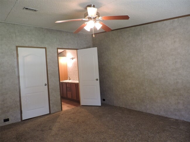 Photo - 4110 Jeanette Ln