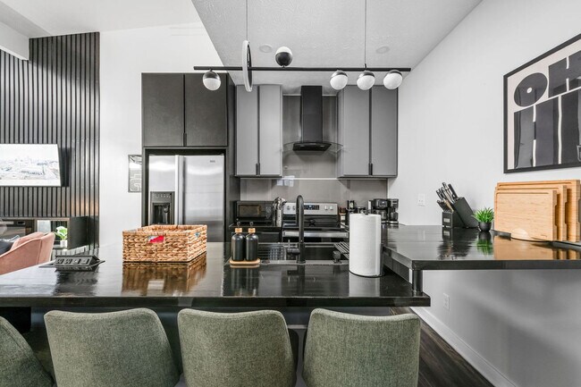 337 Sanders St Unit SI ID1322532P