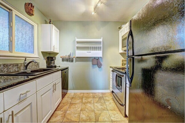 Photo - 3231 Lakeside Dr