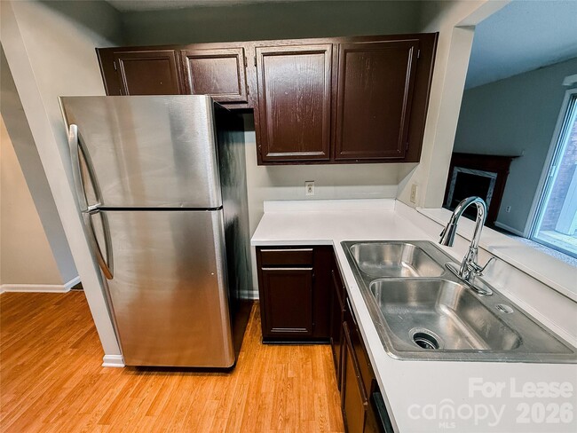 Photo - 2802 Iron Gate Ln