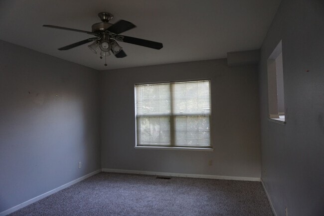 Photo - 4 Bedroom, 2.5 bath in Bellingham!