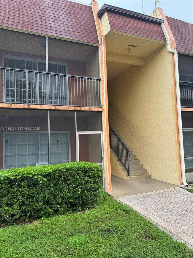 Building Photo - 2980 NW 55th Ave Unit 1D