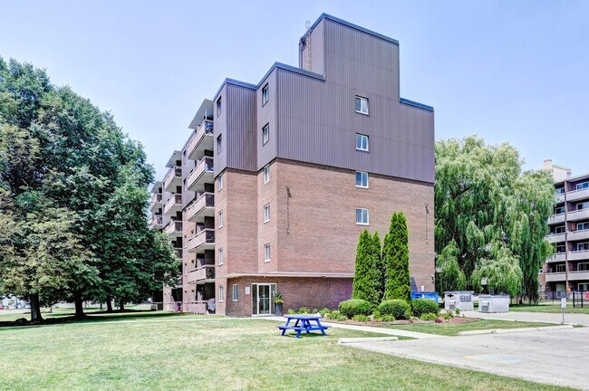 Photo - Willow Road Apartments