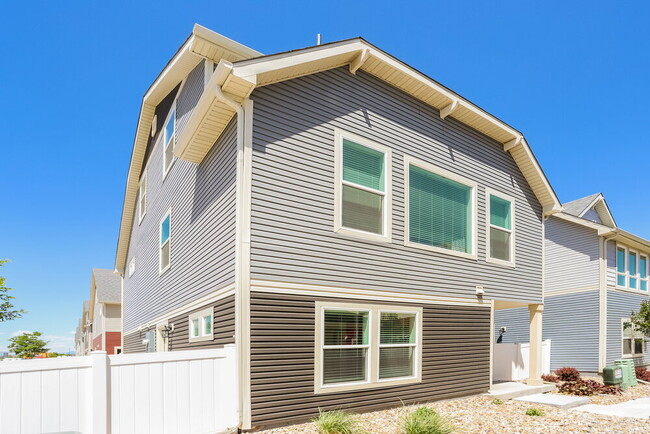 Photo - 18601 E 47th Pl