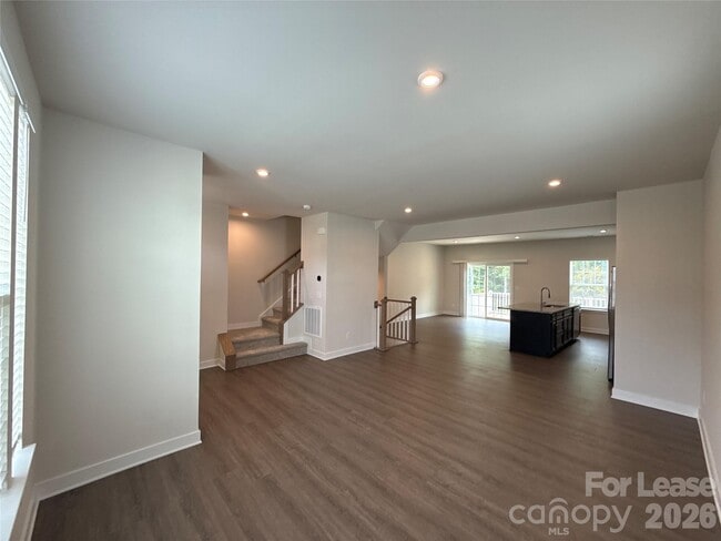 Photo - 422 Serenity Cir