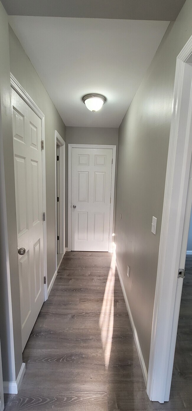 Photo - 41 Eileen Blvd