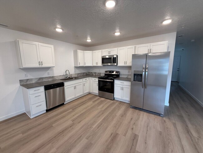 Photo - 5697 E Surfers Pt Ln Unit 2