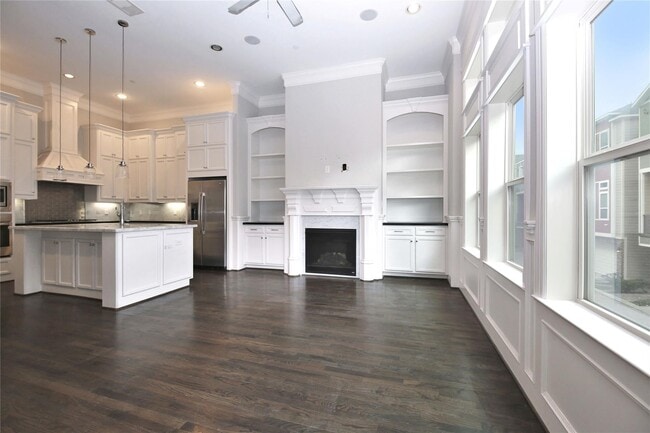 Photo - 2114 Bidwell Dr