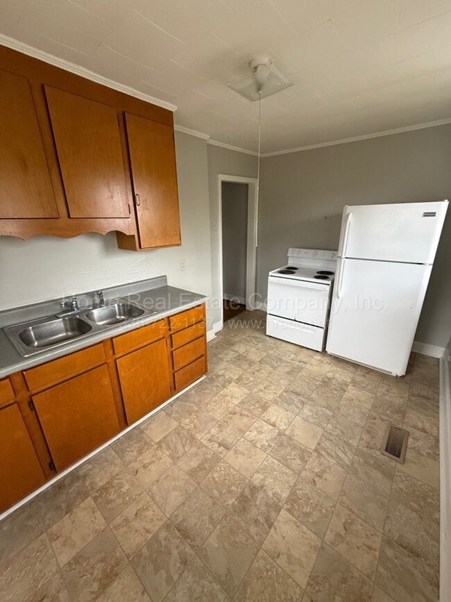 Photo - 1505 Williamson St