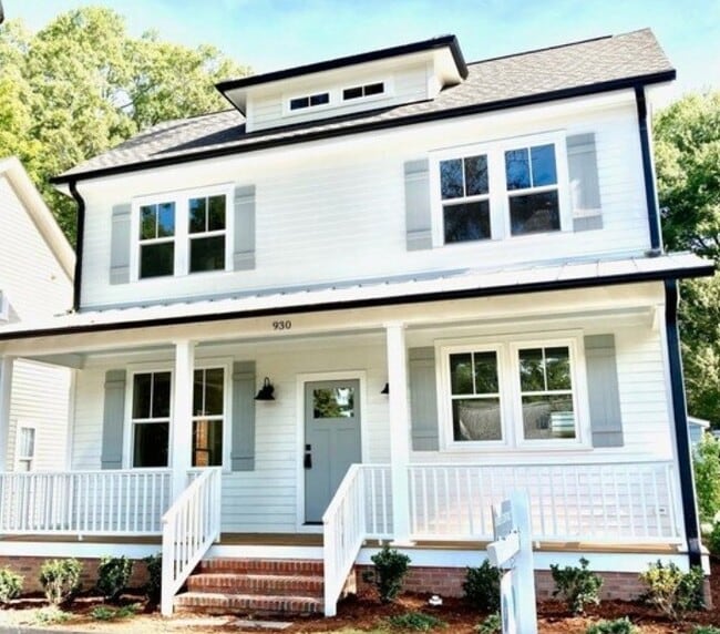 Photo - 930 Englewood Ave