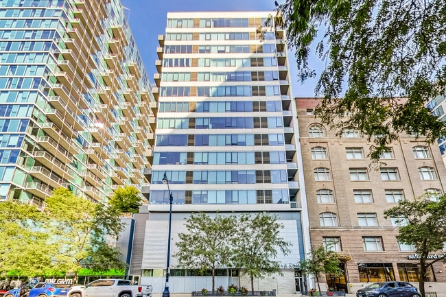Building Photo - 1345 S Wabash Ave Unit 707