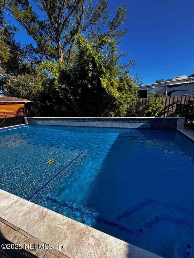 Photo - 1363 Crosby Ln