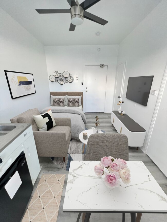 Adams Hill Lofts