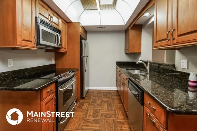 Photo - 5133 Oak Hill Dr