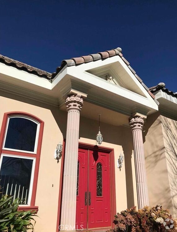 Building Photo - 31063 E Sunset Dr N Rental