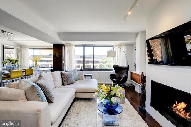 Photo - 1077 30th St NW Apartment Unit 711