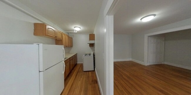 Building Photo - 1615 Commonwealth Ave Unit 12