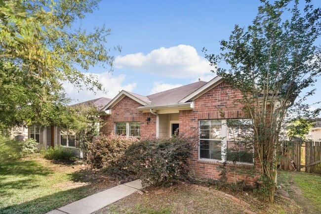 Building Photo - Charming 3-bedroom, 2-bath single-family h... Rental