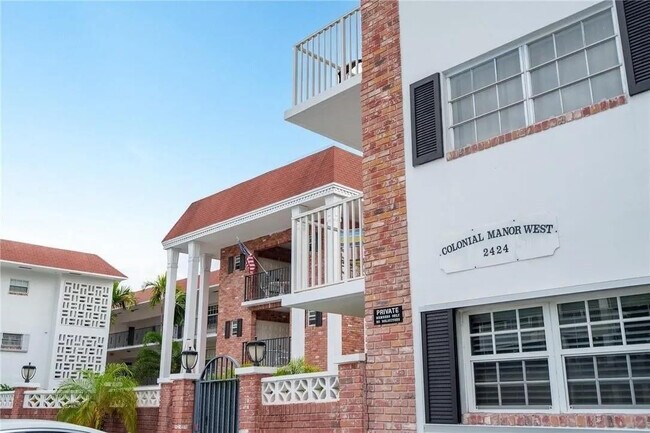 Photo - 2424 NE 9th St Unit 310