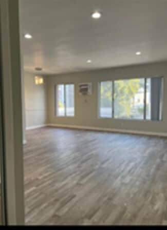 Photo - 1472 S Wooster St