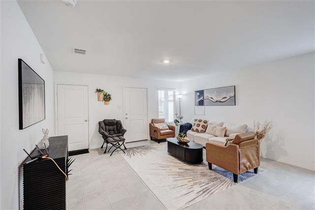 Photo - 3505 Flicker Ln