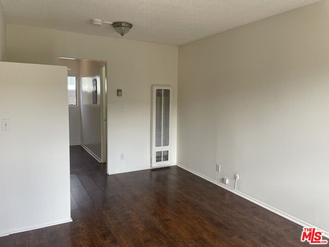 Photo - 1150 N Commonwealth Ave Unidad #2