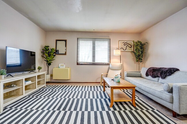 Photo - 2601 University Ave Unit ID1377393P