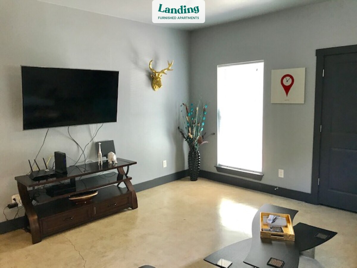 Photo - 1819 N Hackberry St Apartment Unit 101.1322597