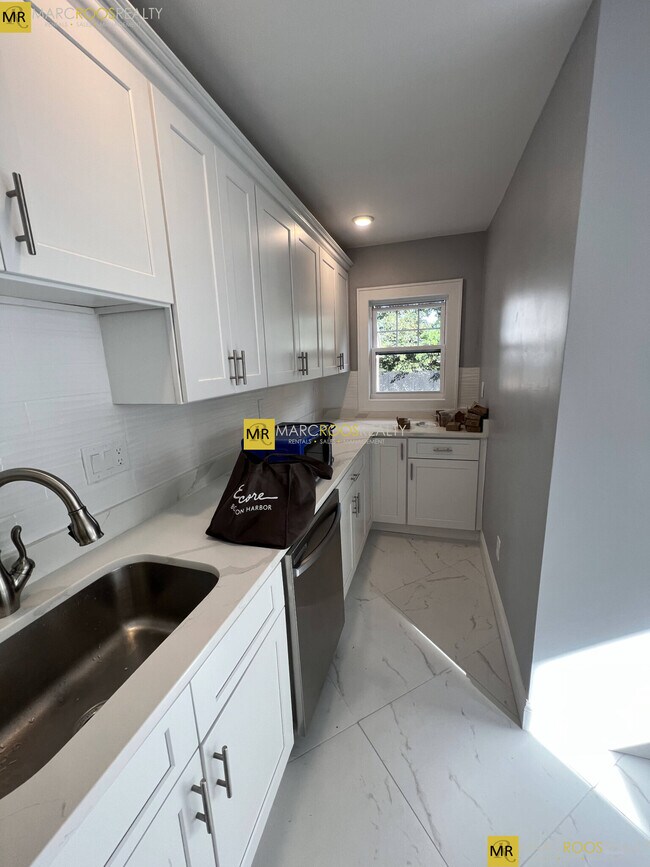 Photo - 12 Lawrence St