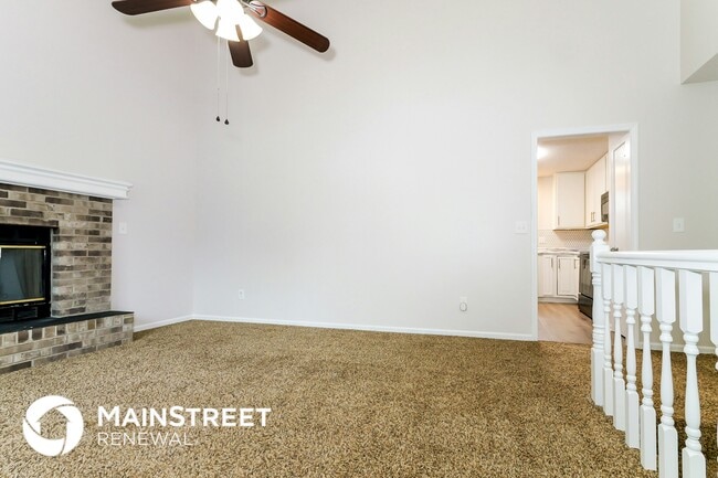 Photo - 2145 NE Concord St