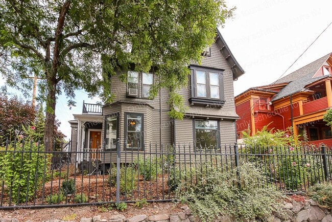 Photo - 2380 NW Northrup St