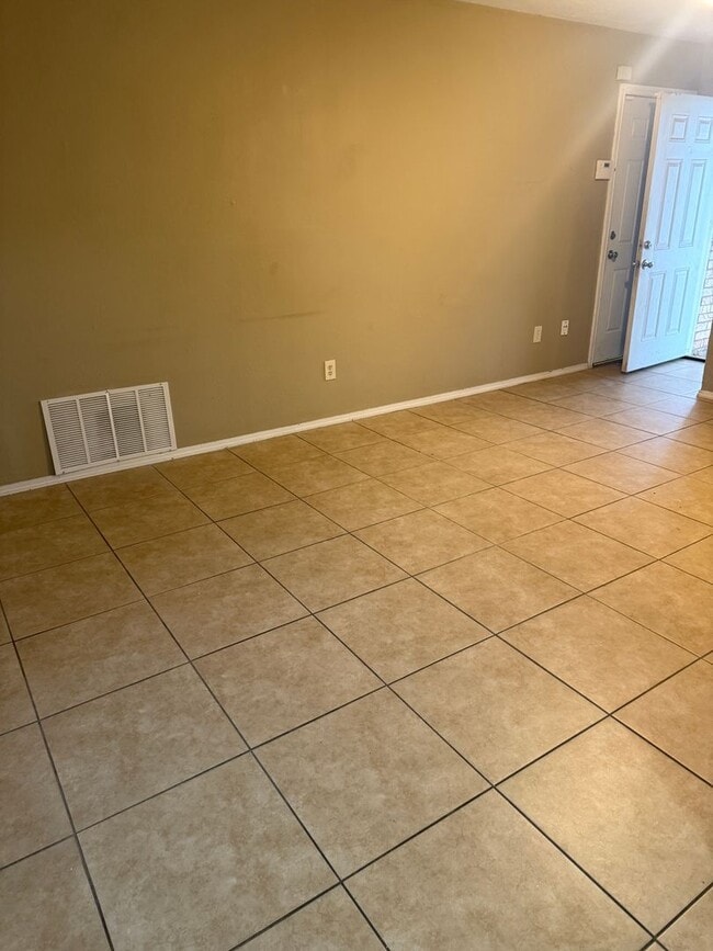 Photo - 1128 N Eagle Ln