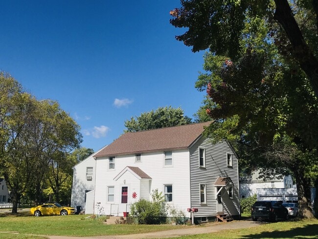 Photo - 616 Ripley Ave