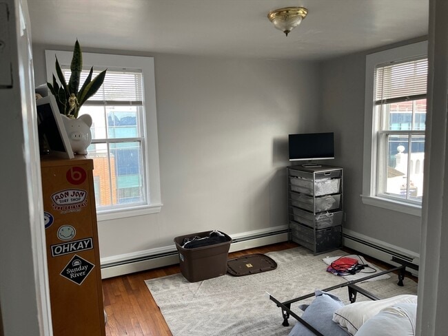 Photo - 126 Pleasant St Unidad 3