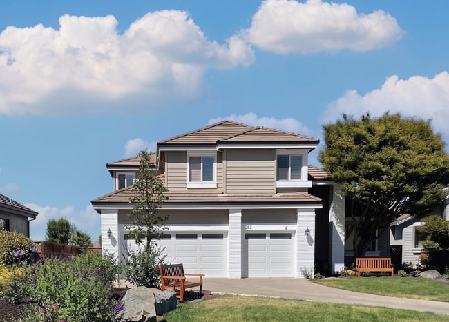 Building Photo - $6,950 - Canyon Lakes Luxury 4BR – Designer Upgrades, Wine Bar & Best Views in San Ramon
