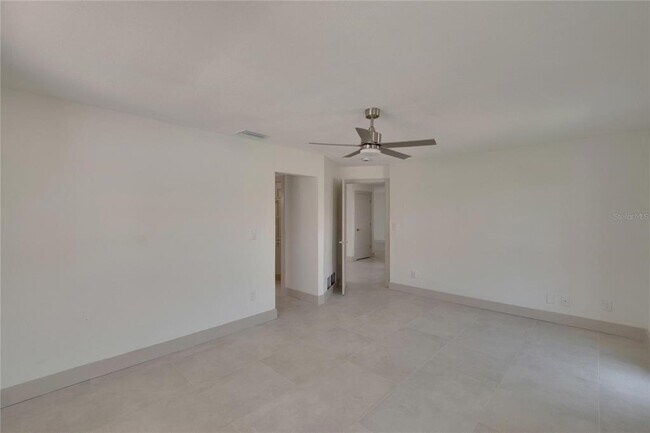 Photo - 1492 Sea Gull Dr S