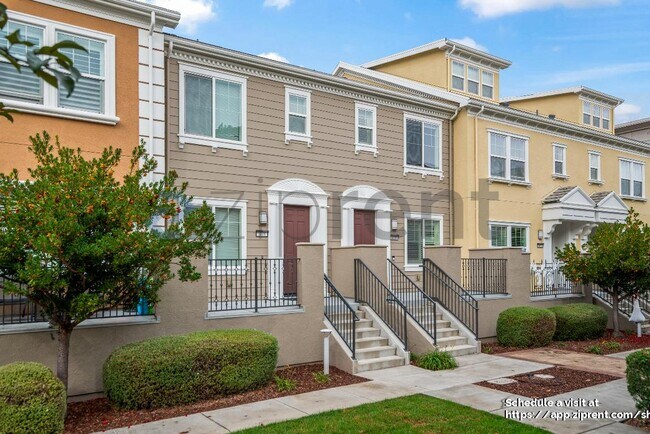 Photo - 410 Longden Ave